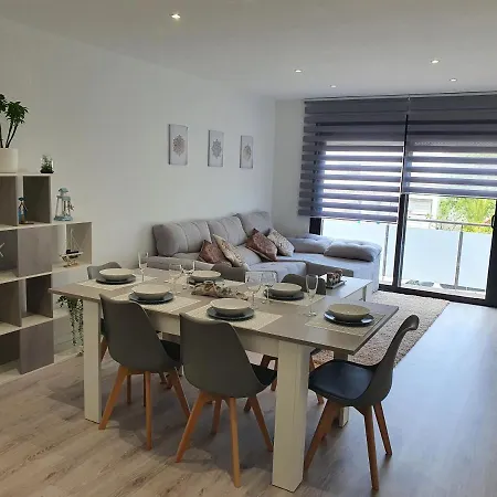 Moderno Duplex Y Piscina * Rosas