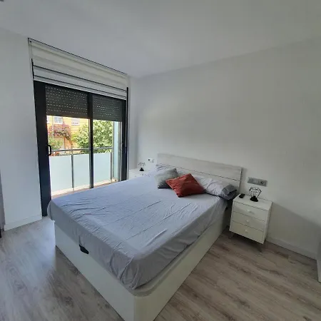 Moderno Duplex Y Piscina *
